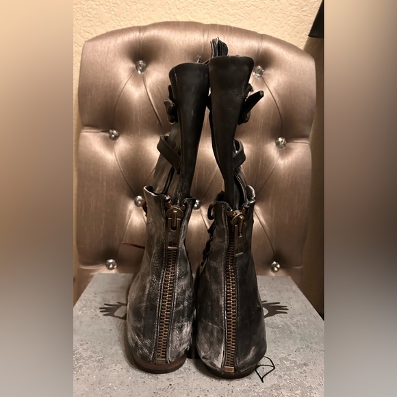 Freebird Black Leather Boots - Picture 5 of 13